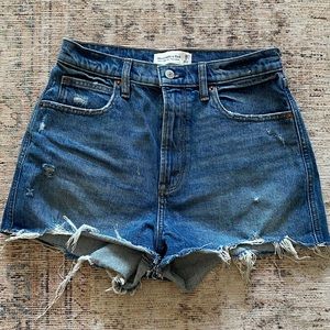 Abercrombie Ultra high rise mom shorts
